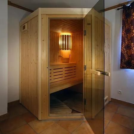 Les Arolles By Les Etincelles Aparthotel 4*