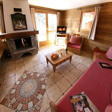 Aparthotel Les Arolles By Les Etincelles 4*